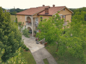 Apartments with a parking space Sumber, Central Istria - Sredisnja Istra - 7175